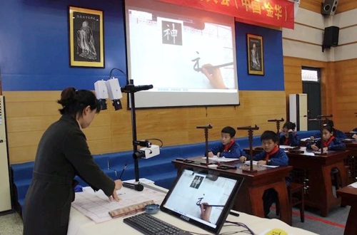 �A�ı����ǻە������ң����ǻ۽�Q���������y�}