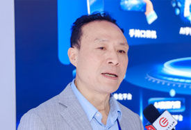 ���˿Ƽ�����Ⱥ��AI������ʽ̌W(xu��) �Ƽ��x���ǻ۽���